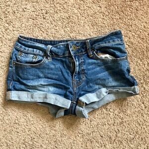 Bullhead Low Rise Shorts